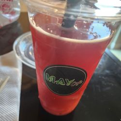 May Cafe - T.7 Dragon Fruit Lychee tea.