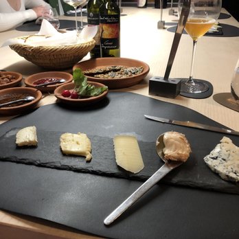 Mraz & Sohn - Cheese course - Austrian Near Me - Vienna, 9