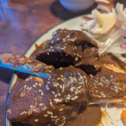 Andele Kitchen - Chicken breast in mole - yummy!