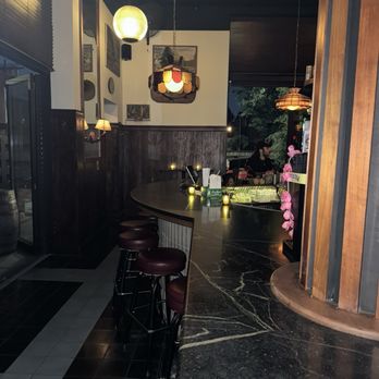 Vacations - Cocktail Bars Near Me - Brooklyn, New York