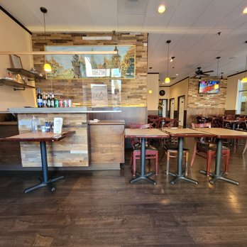 Bangkok Golden - the inside of a restaurant - Thai Near Me - Fairfax, Virginia Bangkok Golden - the inside of a restaurant - Thai Near Me - Fairfax, Virginia