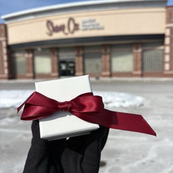 Shane Co. - February 2025 - Jewelry Near Me - Woodbury, Minnesota Shane Co. - February 2025 - Jewelry Near Me - Woodbury, Minnesota