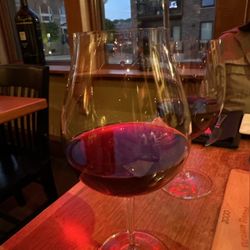 Domacin Restaurant & Winebar - Two glasses