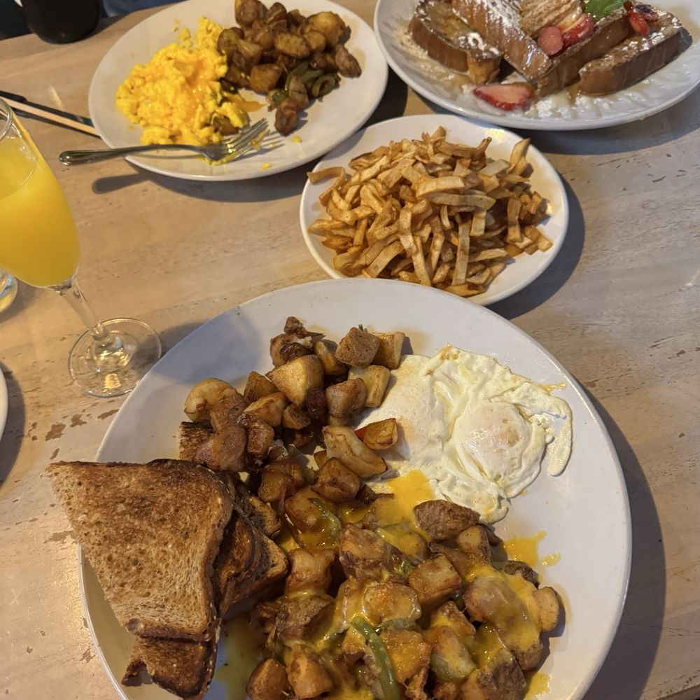 Toast Kitchen & Bar - Classic Simple Breakfast - Breakfast & Brunch Near Me - Brea, California Toast Kitchen & Bar - Classic Simple Breakfast - Breakfast & Brunch Near Me - Brea, California