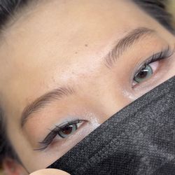 Nano hairstroke brows
