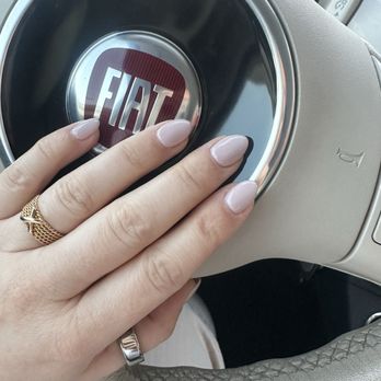 17 Jewels Nail Spa - Gel manicure - Nail Salons Near Me - Oakland, California