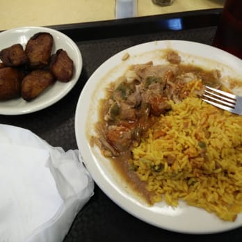 Plato Latino - Delicious planatanos with yellow rice and pork stew! - Latin American Near Me - Tampa, Florida Plato Latino - Delicious planatanos with yellow rice and pork stew! - Latin American Near Me - Tampa, Florida