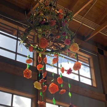 Great Wolf Lodge - Antlers and flower chandelier - Resorts Near Me - Centralia, Washington Great Wolf Lodge - Antlers and flower chandelier - Resorts Near Me - Centralia, Washington