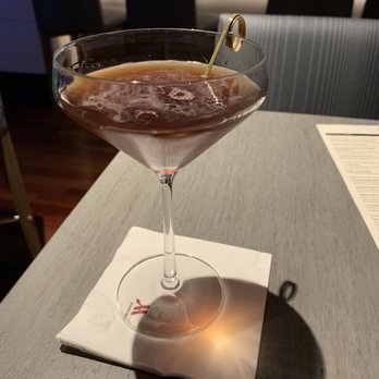 Bin 480 - Julia's Manhattan - New American Near Me - San Francisco, California