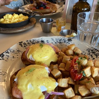 Little Hen - Smoked Salmon Benedict - Breakfast & Brunch Near Me - Weston, Florida