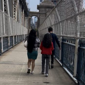 Manhattan Bridge - Manhattan Bridge Pedestrian Pathway - Landmarks & Historical Buildings Near Me Manhattan Bridge - Manhattan Bridge Pedestrian Pathway - Landmarks & Historical Buildings Near Me
