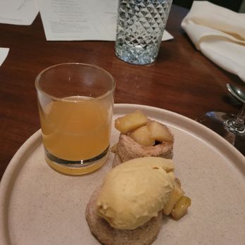 Freya - Apple and cider - New American Near Me - Detroit, Michigan