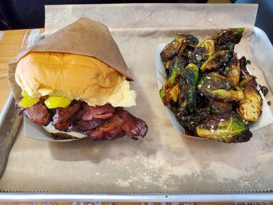 Mainely Burgers by null