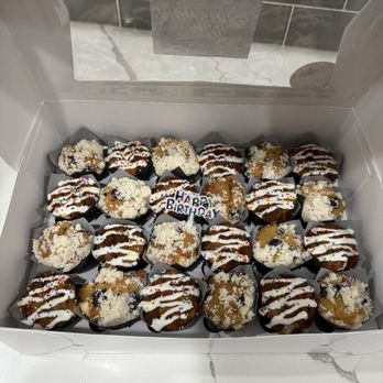 Monster Muffins - Gluten free cinnamon roll muffins and blueberry muffins - Desserts Near Me - Huntington Beach, California Monster Muffins - Gluten free cinnamon roll muffins and blueberry muffins - Desserts Near Me - Huntington Beach, California