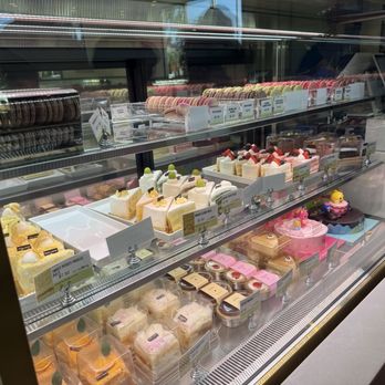 TOUS les JOURS - Slices of Cakes - Bakeries Near Me - Vacaville, California