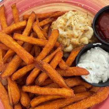 Ragin' Reef - Crab cake and sweet potato fries - Seafood Near Me - Frederick, Maryland