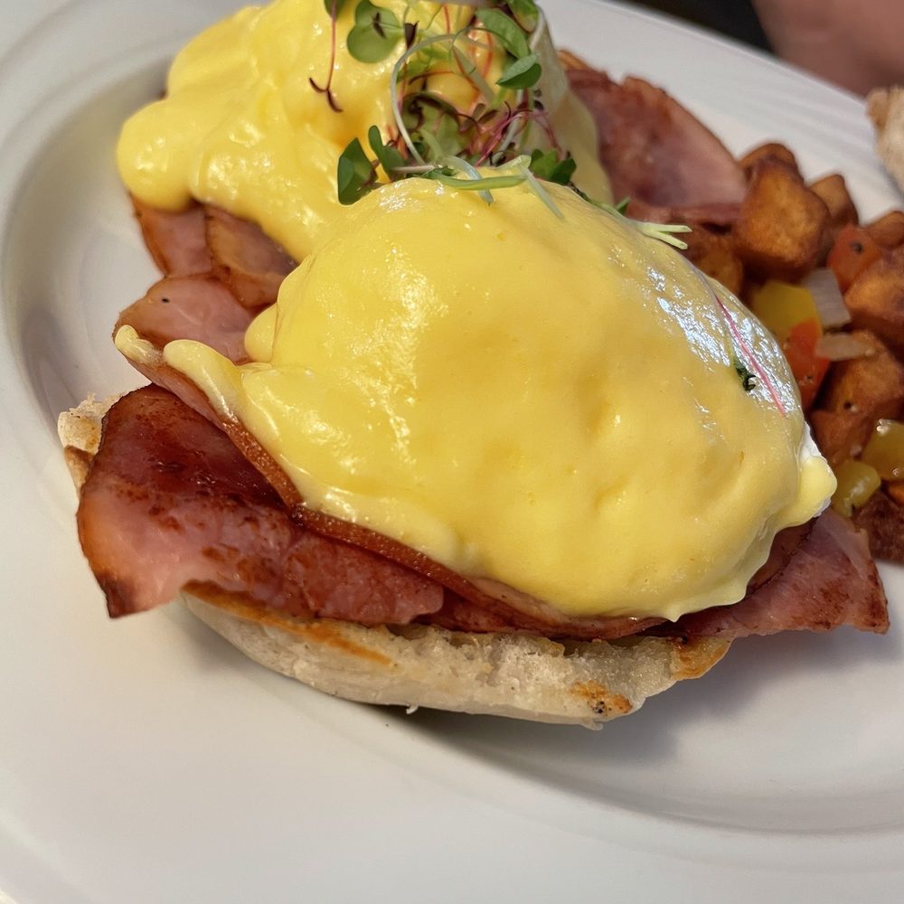 Chamber Modern American Restaurant - Eggs Classic Benedict - New American Near Me - Tulsa, Oklahoma