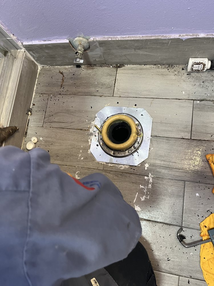 Slide of All Around Plumbing and Re-Pipe
