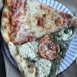 Vincenzo's Pizzeria - Plain cheese and white tomato slice.