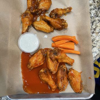 AWSOM Wings - Alhambra - 12 Wings (Mango Habanero and Buffalo) - Chicken Wings Near Me - Alhambra, California AWSOM Wings - Alhambra - 12 Wings (Mango Habanero and Buffalo) - Chicken Wings Near Me - Alhambra, California