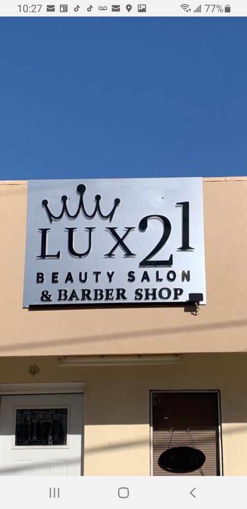 Lux21 Beauty & Barber Salon Logo