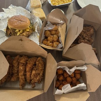 Chicken Head's - Tender Tuesday Dinner Special Buy 6, get 6 half off Mac n Cheese The Medusa, Soul Food Sandwich - Chicken Wings Near Me - Dayton, Ohio