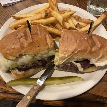 Curry's Restaurant And Pub - Pubs Near Me - Buffalo, New York Curry's Restaurant And Pub - Pubs Near Me - Buffalo, New York