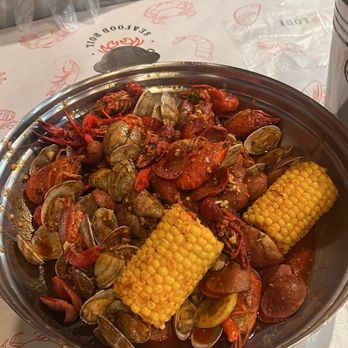 Cap't Loui - 2lb Pick 2 Combo (Crawfish, Clams) - Seafood Near Me - Cupertino, California Cap't Loui - 2lb Pick 2 Combo (Crawfish, Clams) - Seafood Near Me - Cupertino, California