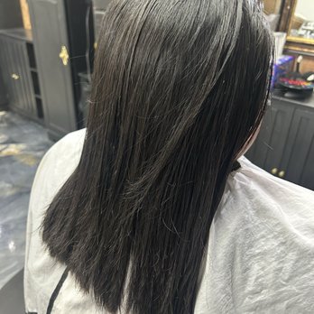 Harris’ Beauty Bar - Air dry without using brush - after straight perm - Nail Technicians Near Me - Hesperia, California
