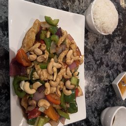 Chicken with Cashews Chicken with Cashews