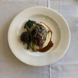 Braised short rib - IG @bougiefoodieboi Braised short rib - IG @bougiefoodieboi