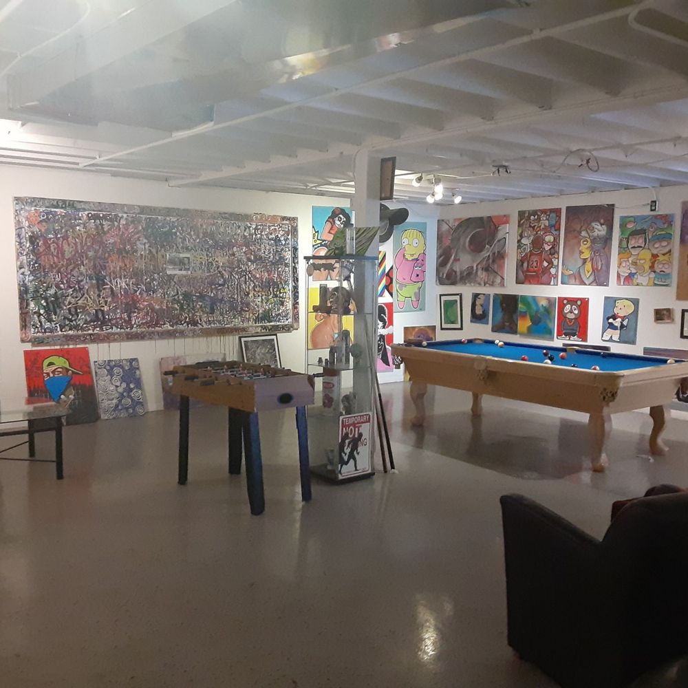 Just Blaze - Playing pool, great vibe - Vape Shops Near Me - Phoenix, Arizona Just Blaze - Playing pool, great vibe - Vape Shops Near Me - Phoenix, Arizona
