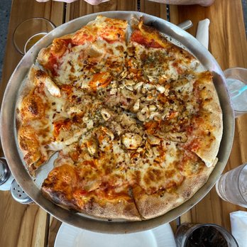 Venezia - Chicken arrabiata pizza - Pizza Near Me - Sarasota, Florida Venezia - Chicken arrabiata pizza - Pizza Near Me - Sarasota, Florida