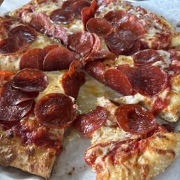 Pepperoni pizza Pepperoni pizza