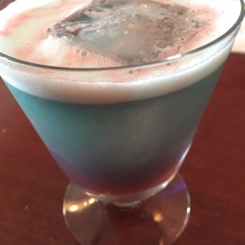 Winfield's Pub - "Blood in the water" drink - American Near Me - Buffalo, New York