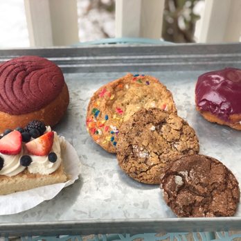 Vivir - Chonchas, Tes Leches Cake, Blueberry cream filled donut, confetti, Brown Butter Chocolate Chip, and Molasses cookies - Mexican Near Me - Minneapolis, Minnesota Vivir - Chonchas, Tes Leches Cake, Blueberry cream filled donut, confetti, Brown Butter Chocolate Chip, and Molasses cookies - Mexican Near Me - Minneapolis, Minnesota