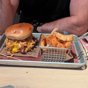 Guy Fieri's Kitchen + Bar - Mac and cheese burger with fry trio - American Near Me - Council Bluffs, Iowa Guy Fieri's Kitchen + Bar - Mac and cheese burger with fry trio - American Near Me - Council Bluffs, Iowa
