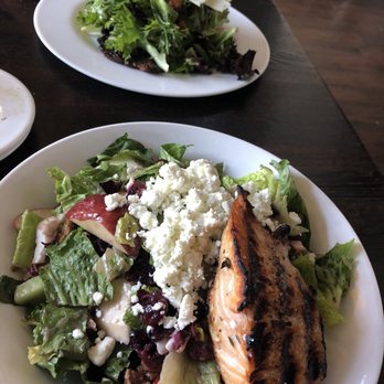Cosimo's Poughkeepsie - Italian Near Me - Poughkeepsie, New York