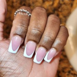 PARIS NAILS AND LASHES - Nails