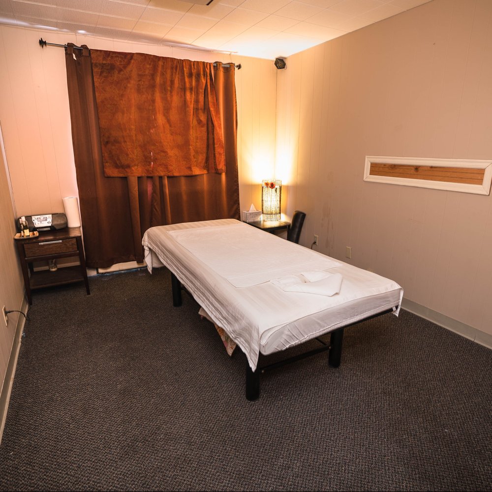 Aroma Valley Spa - Massage rooms are spacious - Massage Near Me - Seattle, Washington Aroma Valley Spa - Massage rooms are spacious - Massage Near Me - Seattle, Washington