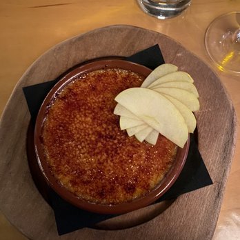 Celilo Restaurant & Bar - Creme Brulee - New American Near Me - Hood River, Oregon Celilo Restaurant & Bar - Creme Brulee - New American Near Me - Hood River, Oregon