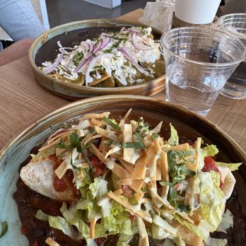 La Linda - Breakfast burrito and chilaquiles - New Mexican Cuisine Near Me - San Francisco, California La Linda - Breakfast burrito and chilaquiles - New Mexican Cuisine Near Me - San Francisco, California