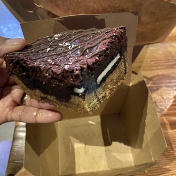 Bake'n Babes - Sleazy Brownie - Desserts Near Me - Tampa, Florida