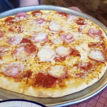 Da Vinci’s - Small CB and pepperoni pizza. - Italian Near Me - Claremore, Oklahoma Da Vinci’s - Small CB and pepperoni pizza. - Italian Near Me - Claremore, Oklahoma