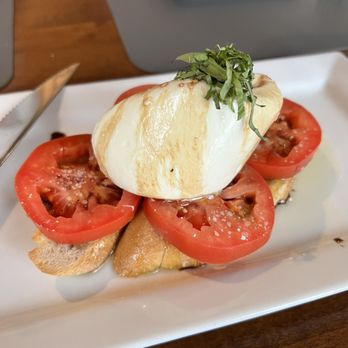 Lago Su Bella - Italian Near Me - Oconomowoc, Wisconsin