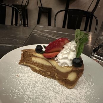 Saint Resto Lounge - Carmel cheesecake - Lounges Near Me - New York, New York