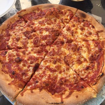 Seaside Cafe - Wood-Fired Traditional Cheese Pizza - Pizza Near Me - Key West, Florida