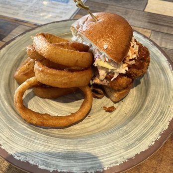 Roundin' 3rd - Nashville hot chicken fries with the most amazing onion rings - American Near Me - Long Beach, California