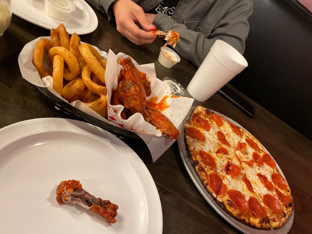 WING DINGER’S CLOSED Updated July 2024 20 Photos & 19 Reviews