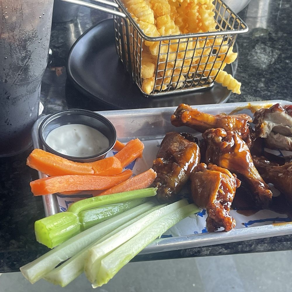 Topgolf - Delicious Bbq Wing Combo With Fries - Golf Near Me - Montebello, California Topgolf - Delicious Bbq Wing Combo With Fries - Golf Near Me - Montebello, California